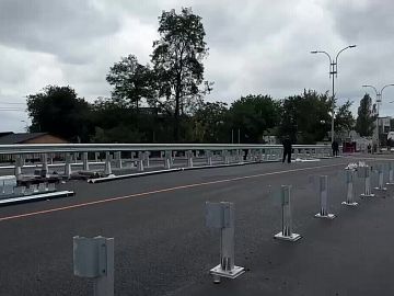 Общий вид моста после укладки асфальта